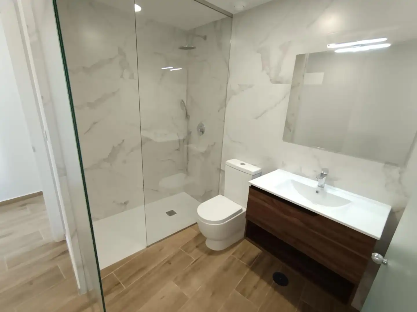 Bany de Apartament en venda en Orihuela amb Aire condicionat, Terrassa i Moblat