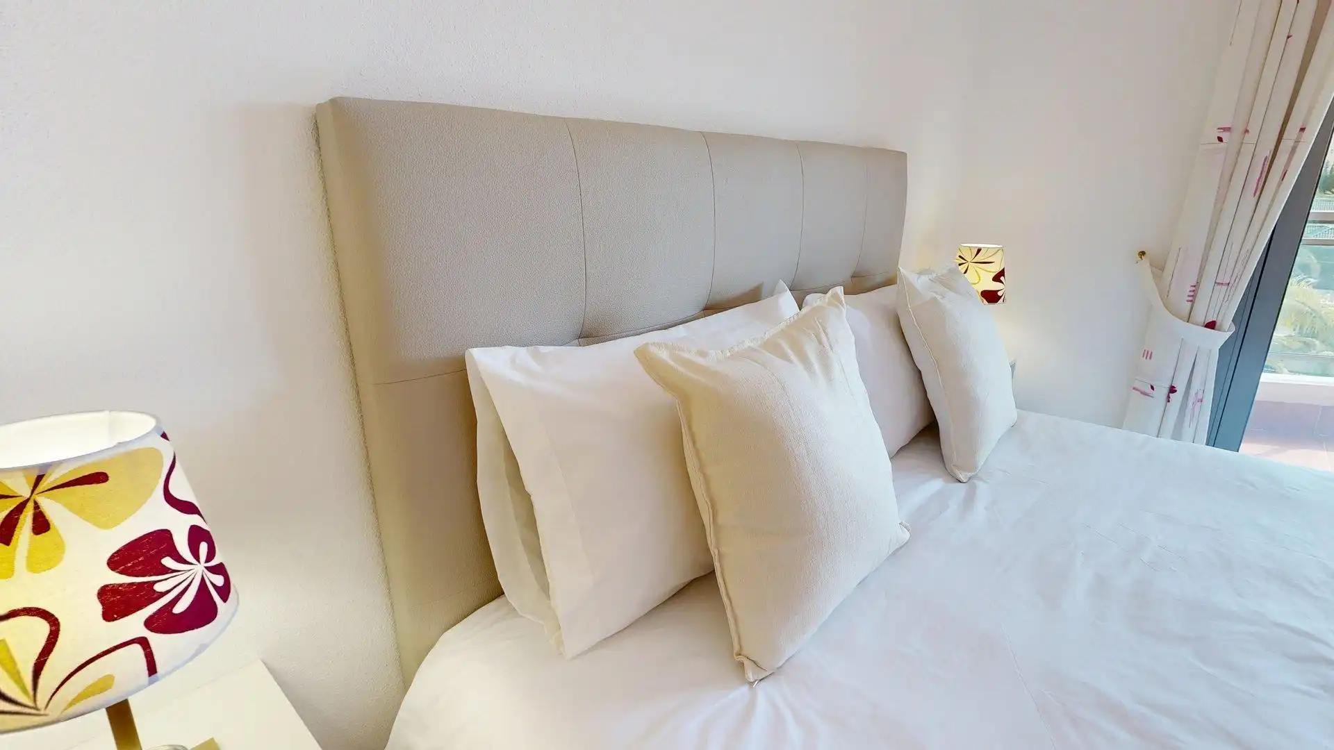 Bedroom of Apartments for rent in Elche / Elx  with Air Conditioner, Heating and Private garden