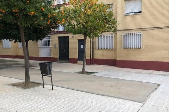 Vista exterior de Pis en venda en Linares