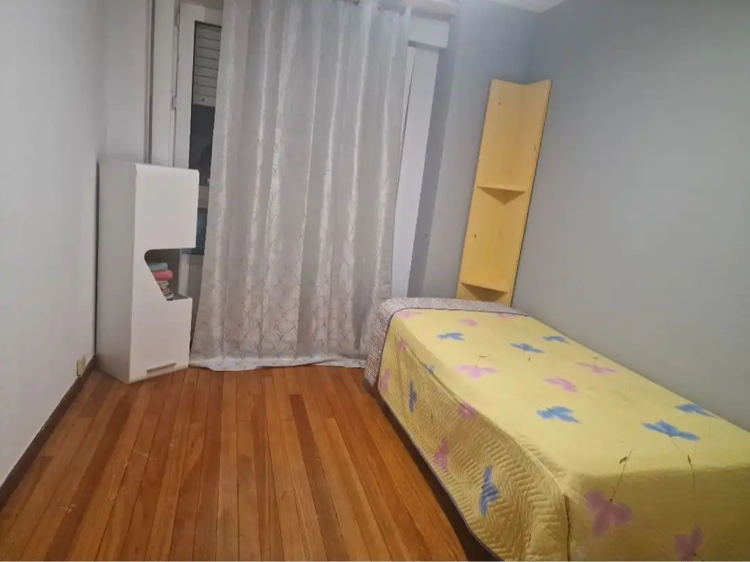 Bedroom of Flat for share in Peñacastillo - Nueva Montaña