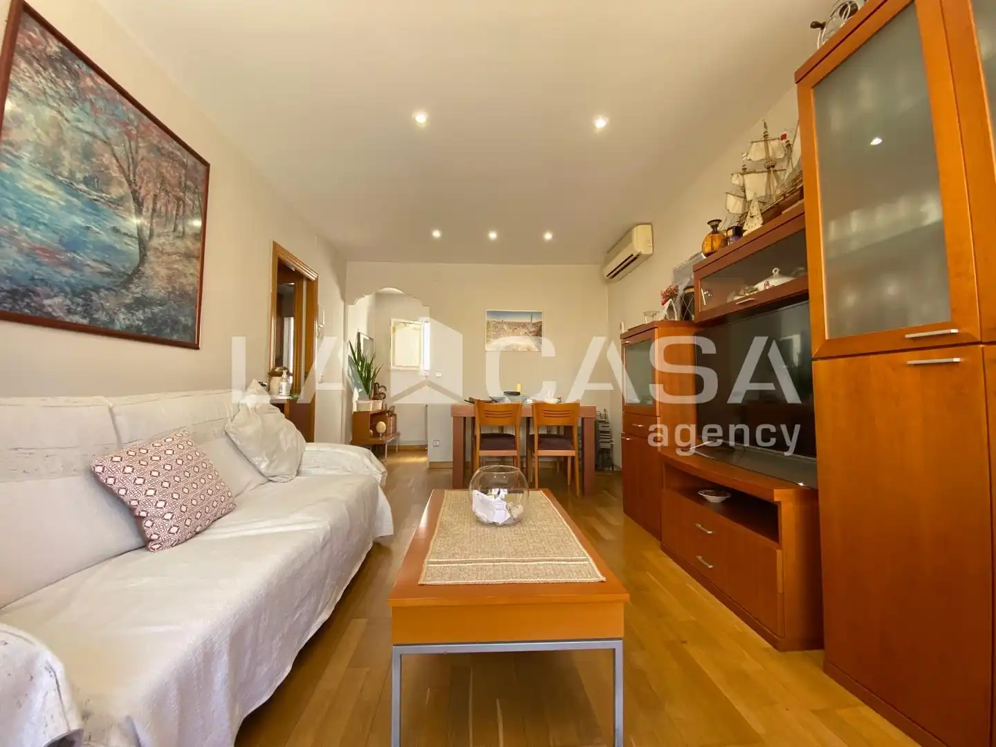 Sala de estar de Ático en venta en Santa Coloma de Gramenet con Calefacción y Terraza