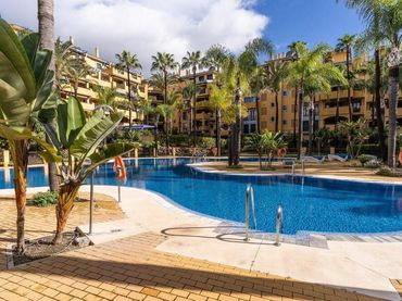 Apartament amb piscina de lloguer a San Pedro de Alcántara