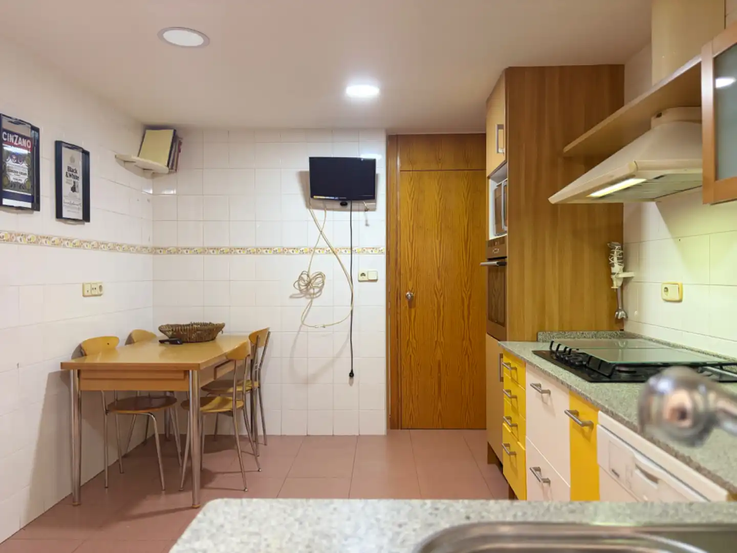 Küche von Maisonette zum Verkauf in Murcia mit Klimaanlage, Terrasse und Abstellraum