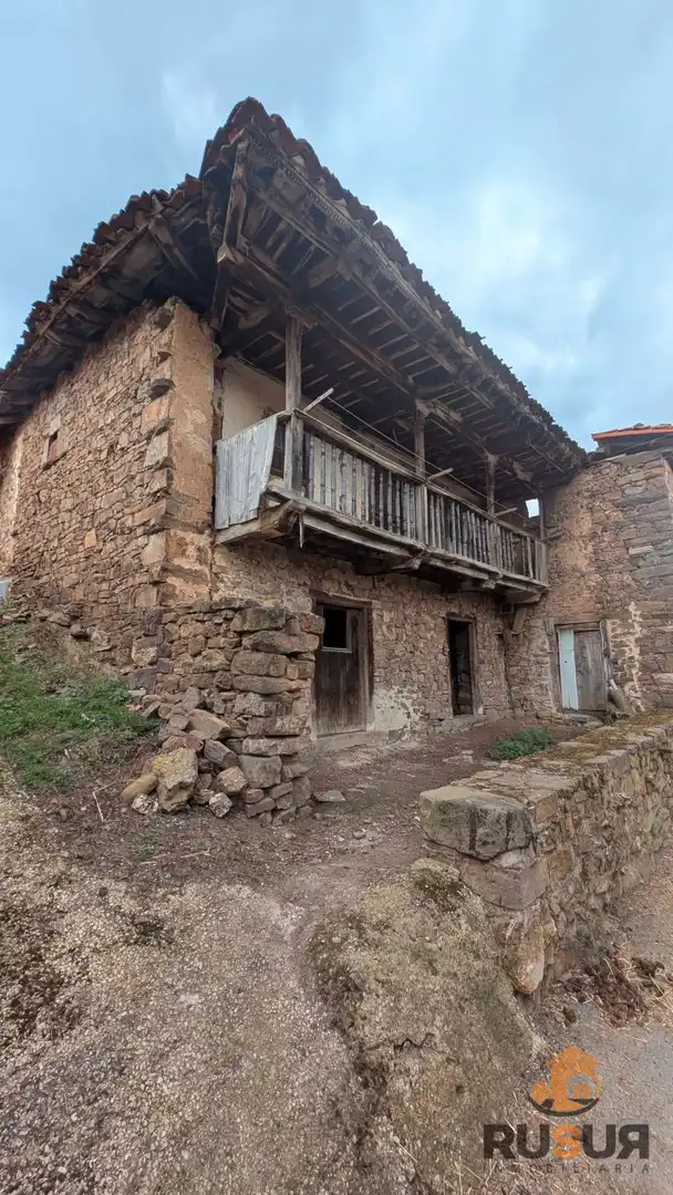Vista exterior de Finca rústica en venta en Cabezón de Liébana con Balcón