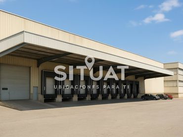 Nau industrial en venda a Carrer Cèsar Martinell 4
