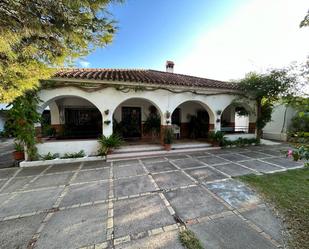 Vista exterior de Finca rústica en venda en Jerez de la Frontera amb Jardí privat