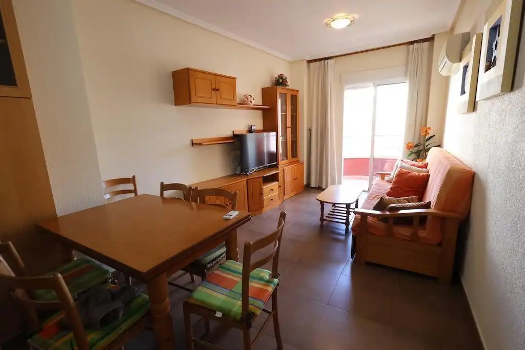 Sala de estar de Apartamento en venta en Torrevieja con Aire acondicionado, Trastero y Amueblado
