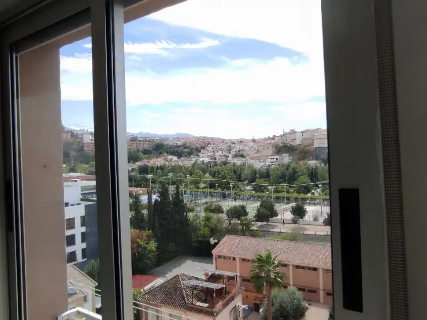 Exterior view of Flat for sale in  Granada Capital