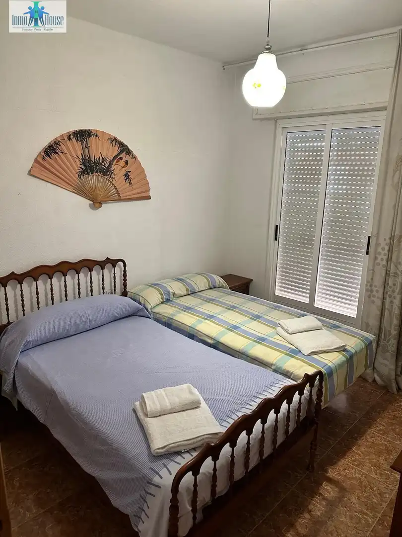Dormitori de Casa adosada en venda en Albacete amb Calefacció, Jardí privat i Terrassa
