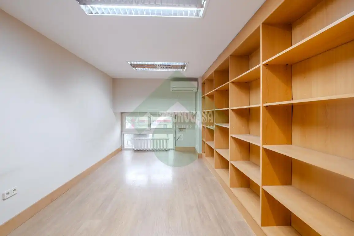 Büro zur Miete in Madrid mit Klimaanlage und Heizung