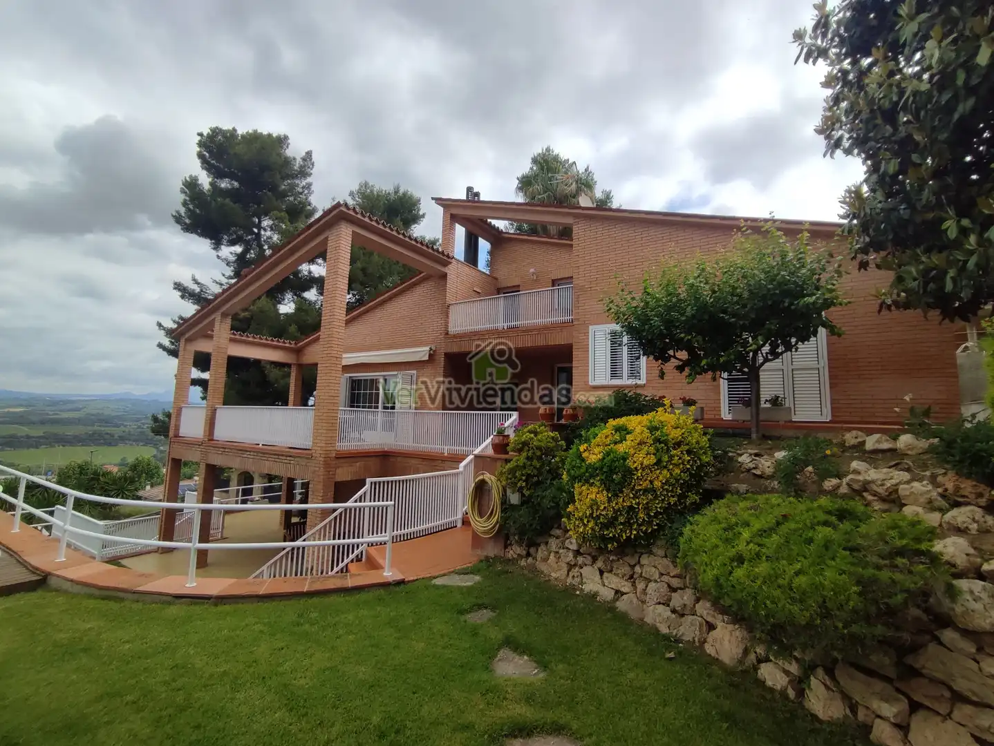 Jardín de Casa o chalet en venta en Gelida con Aire acondicionado, Calefacción y Jardín privado
