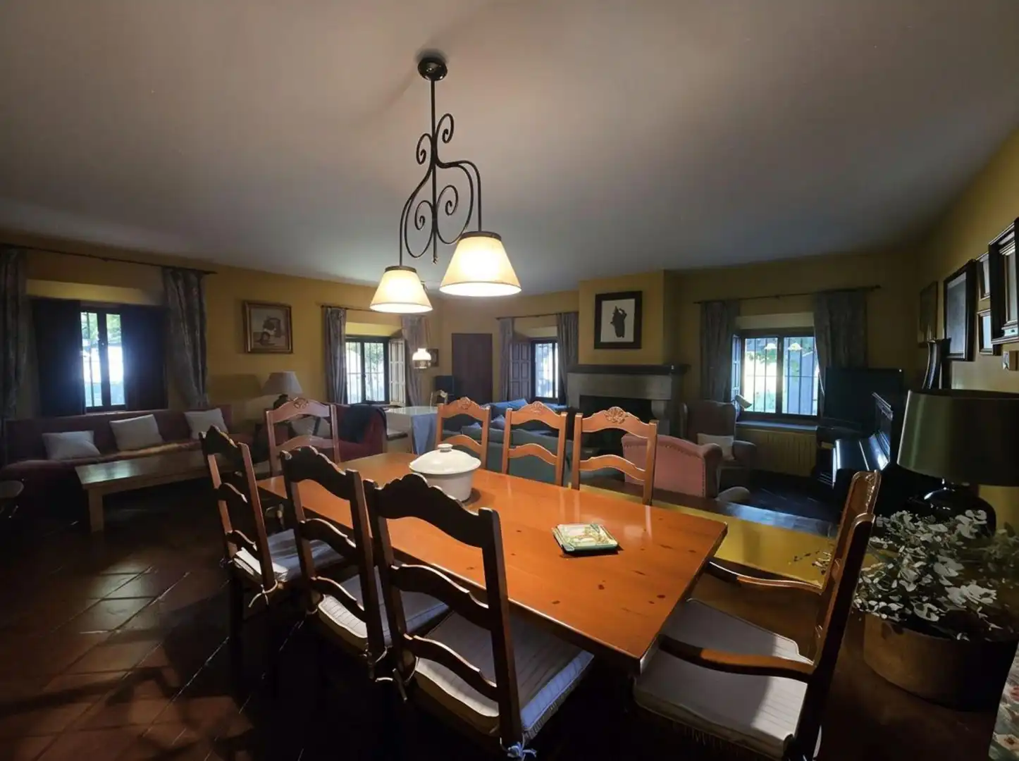 Comedor de Casa o chalet en venta en Plasencia con Aire acondicionado, Calefacción y Jardín privado