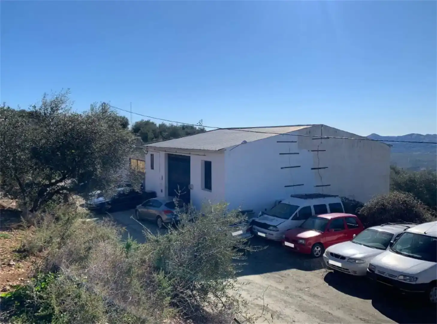 Vista exterior de Nave industrial en venta en Periana