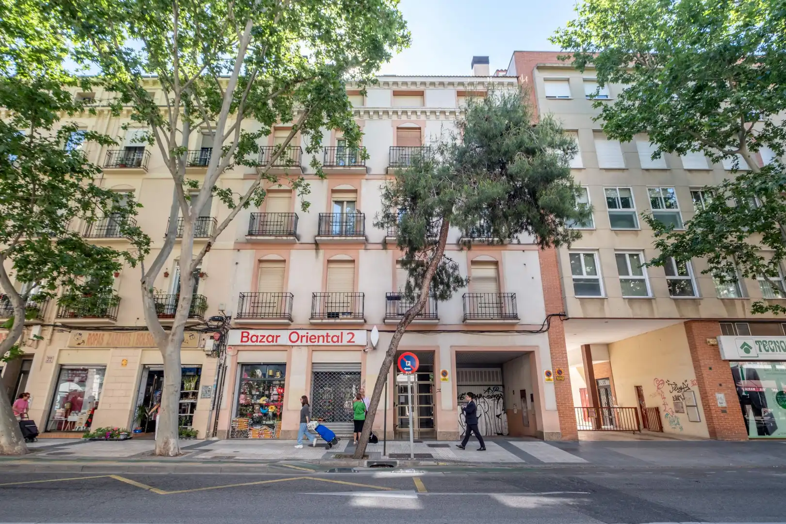 Vista exterior de Apartamento en venta en Zaragoza con Aire acondicionado, Calefacción y Terraza