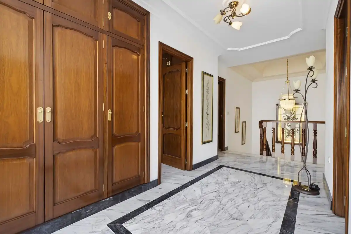 Casa adosada en venda en Santiponce amb Aire condicionat, Calefacció i Jardí privat