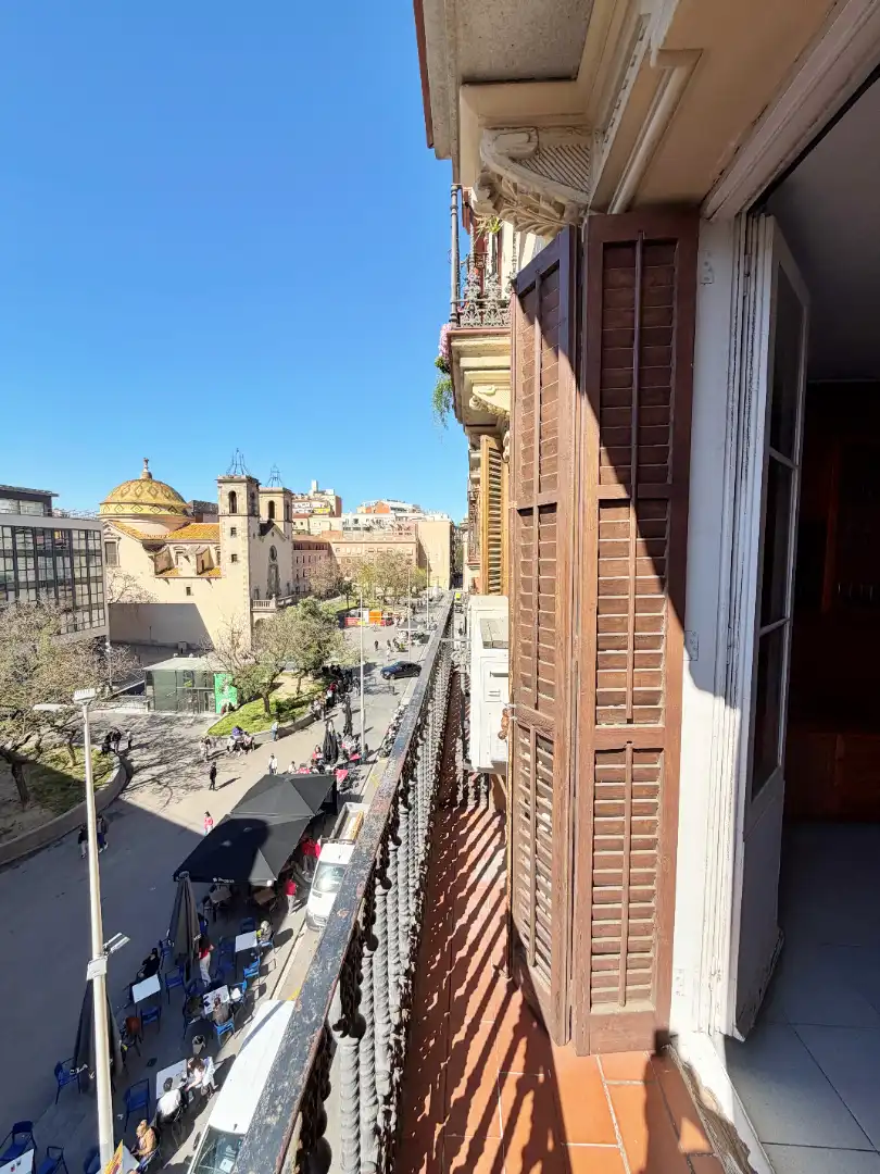 Vista exterior de Piso en venta en Barcelona con Aire acondicionado, Calefacción y Terraza