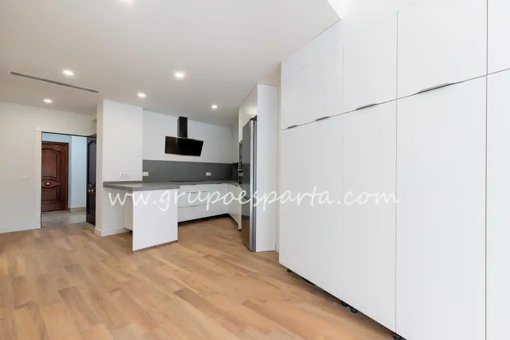 Flat for rent in Plaza De Cuba, 1, Los Remedios