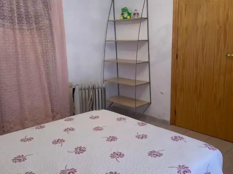 Habitación de Casa adosada en venta en Medina de las Torres, Badajoz