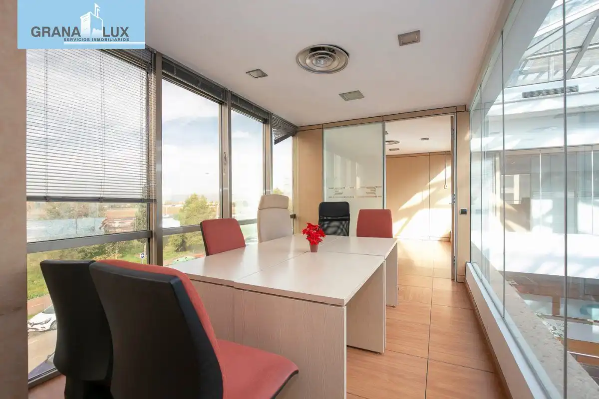 Inmuebles singulares con ascensor en venta en Poniente, imagen 21