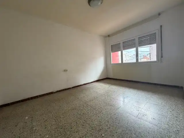 Bedroom of Flat for sale in Badalona  with Furnished and Balcony