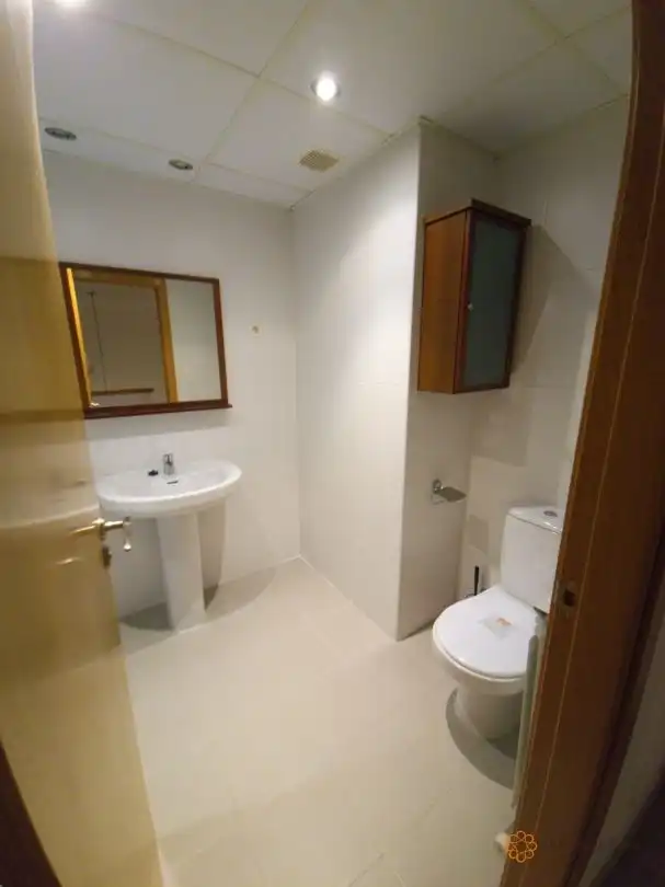 Baño de Dúplex en venta en Caspe con Aire acondicionado, Calefacción y Trastero