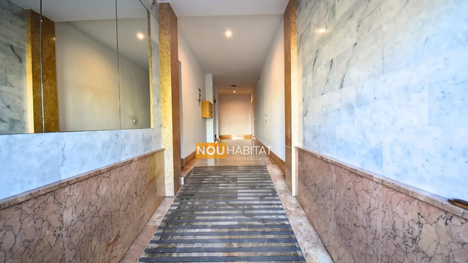 Flat for sale in Montroi / Montroy  with Heating and Storage room