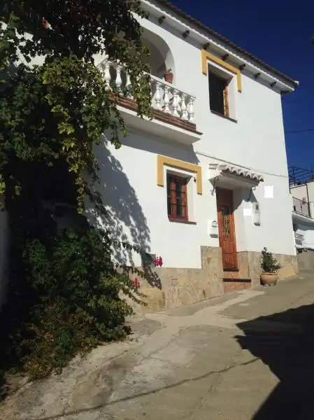 Adossat amb terrassa en venda a Cómpeta, imagen 2