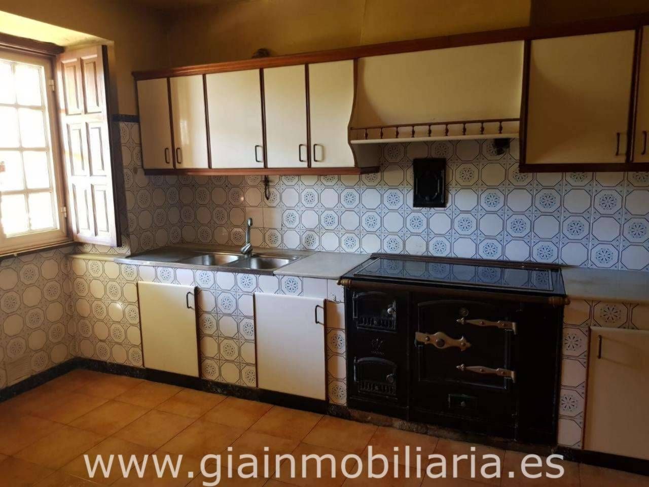 Cuina de Casa adosada en venda en Caldas de Reis amb Terrassa