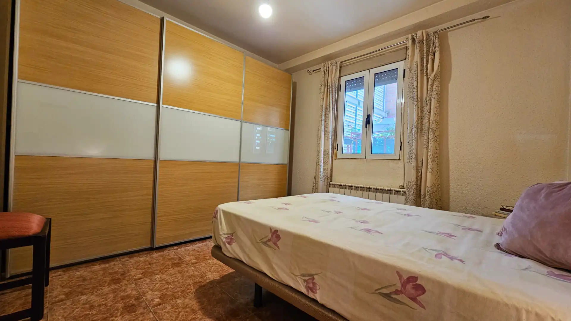 Habitación de Piso en venta en Zaragoza con Aire acondicionado, Calefacción y Terraza