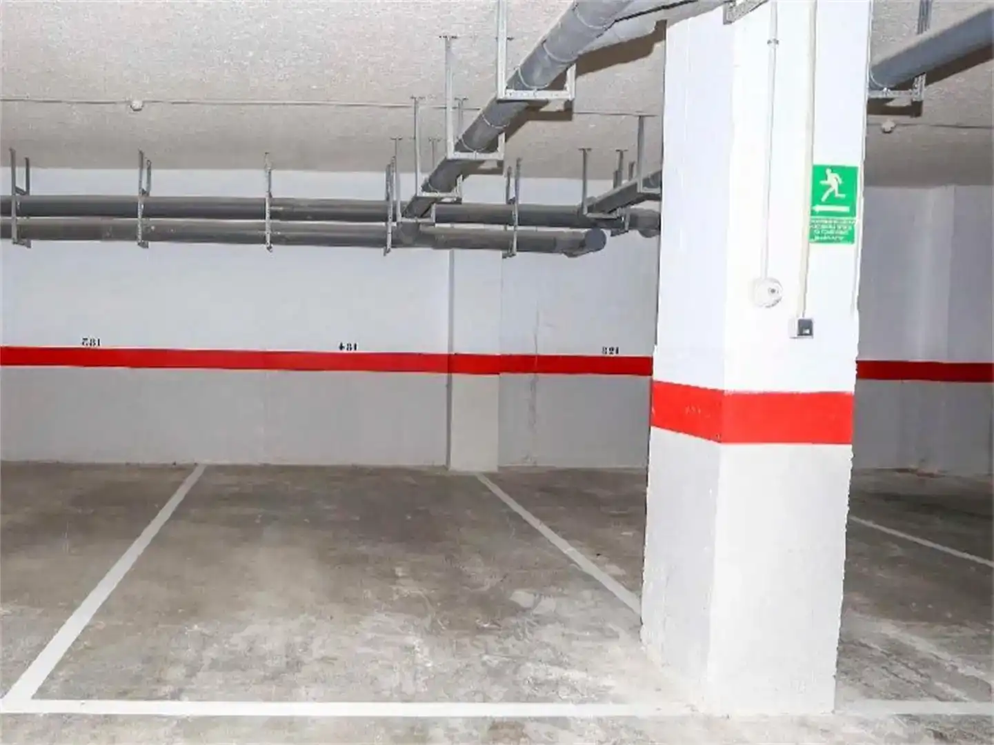 Parkplatz von Dachboden zur Miete in Oropesa del Mar / Orpesa mit Klimaanlage und Schwimmbad