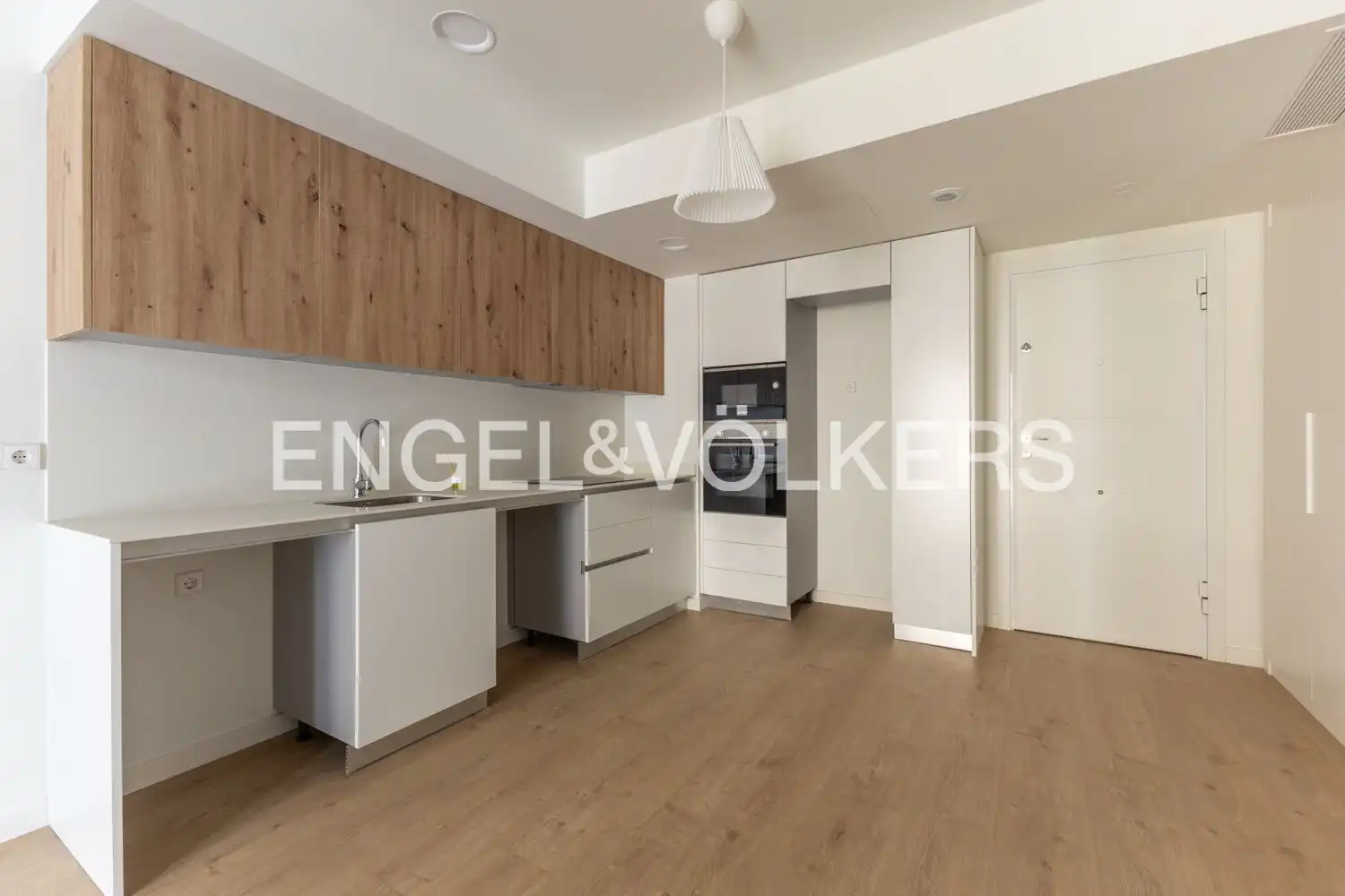 Cocina de Piso de alquiler en Valencia con Aire acondicionado, Calefacción y Jardín privado