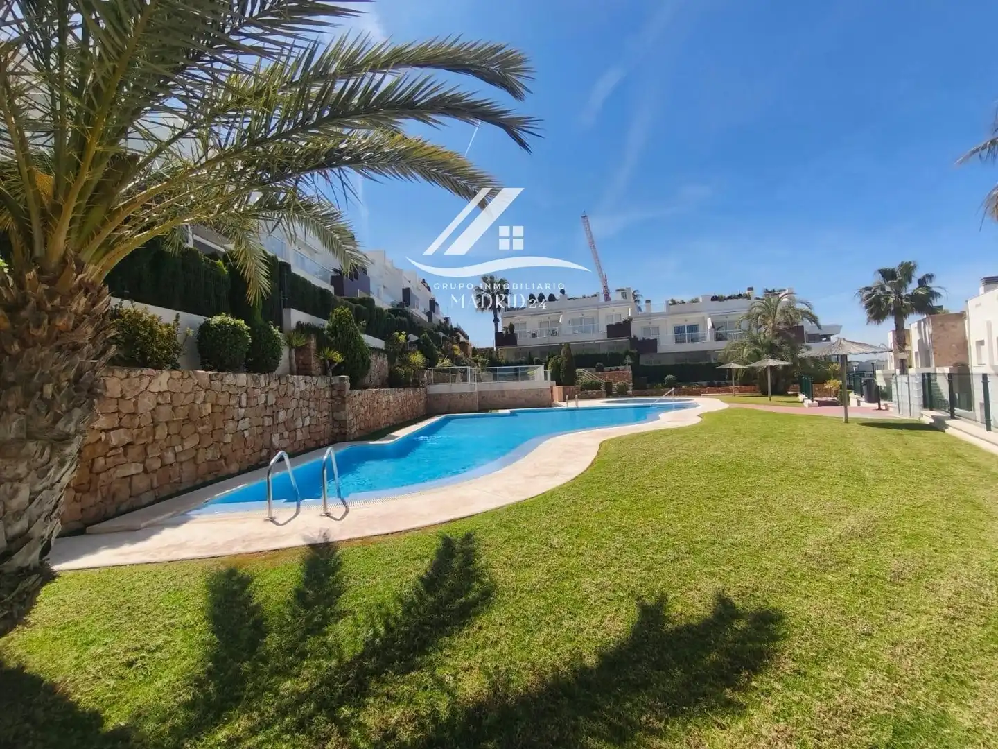 Àtic amb piscina en venda a Avinguda del Mediterrani, imagen 45