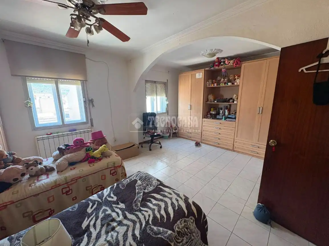 Casa adosada en venta en Los Villares