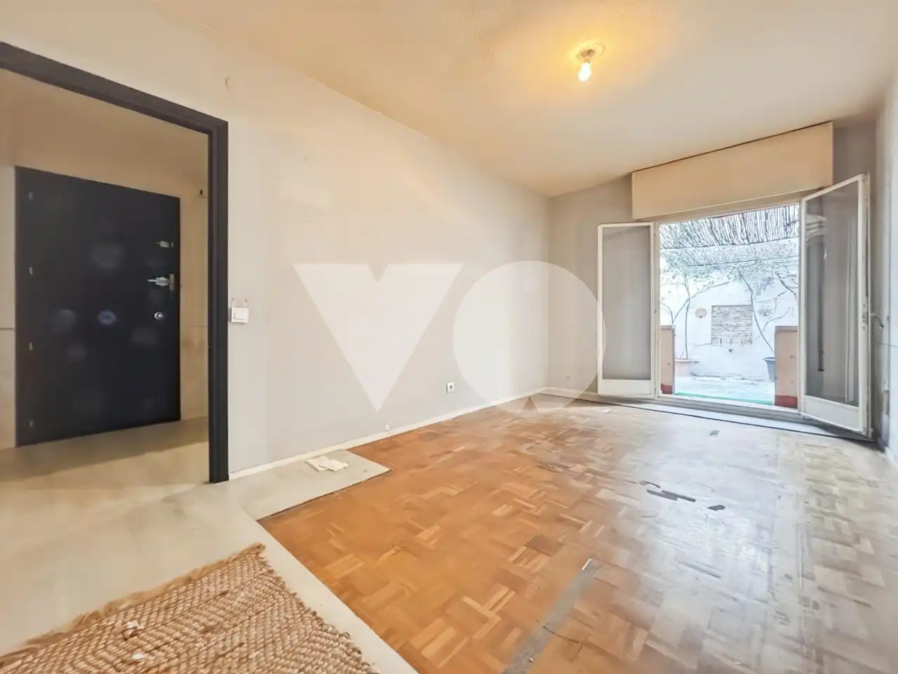 Sala d'estar de Pis en venda en Madrid amb Parquet i Traster
