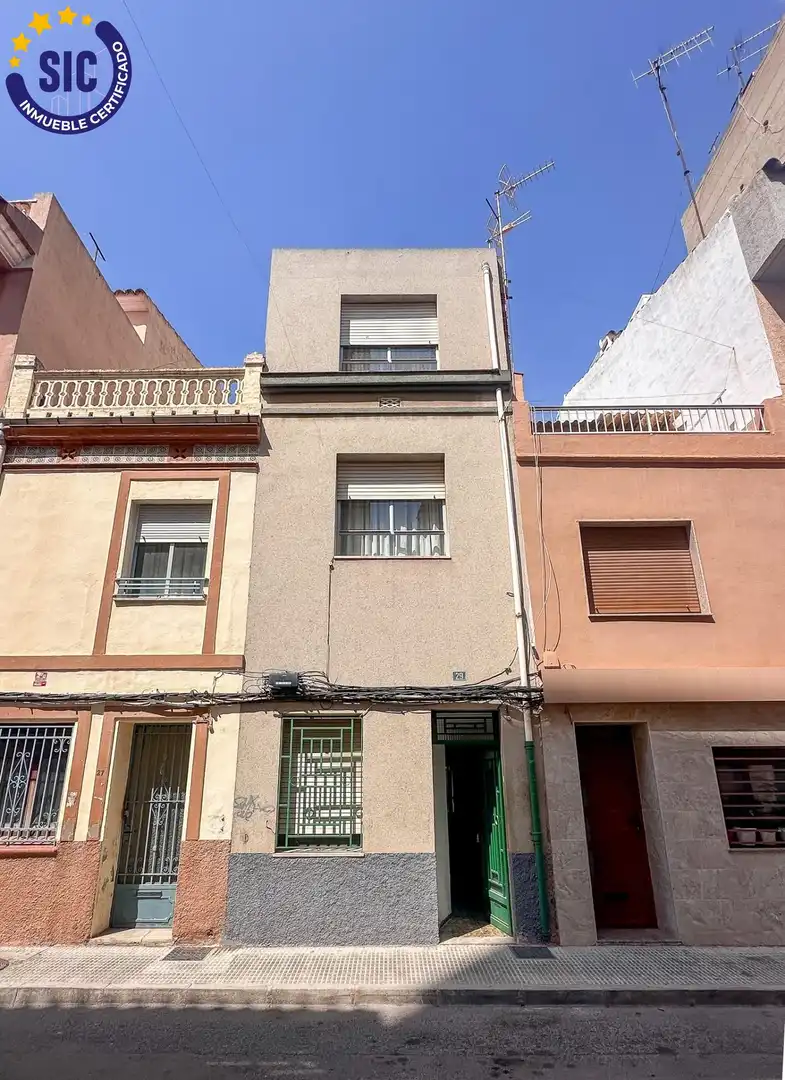 Haus zum Verkauf in Calle PINTOR MONTOLIU 29, imagen 3