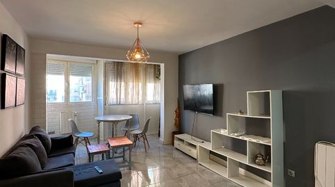 Piso reformado en venta en zona Tres Olivos, imatge 2