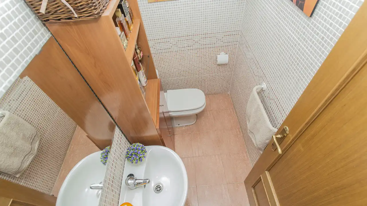 Bathroom of Attic for sale in Torrevieja  with Air Conditioner, Heating and Terrace