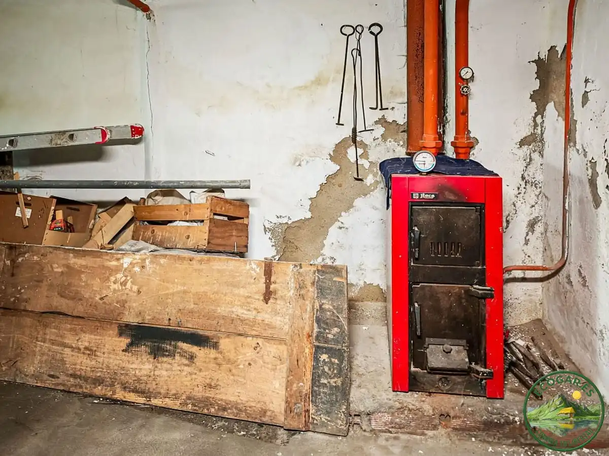 Casa o xalet en venda en Vega de Valcarce amb Calefacció, Jardí privat i Parquet