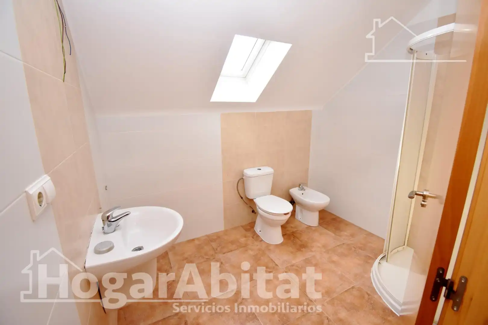 Baño de Piso en venta en Alzira con Alarma