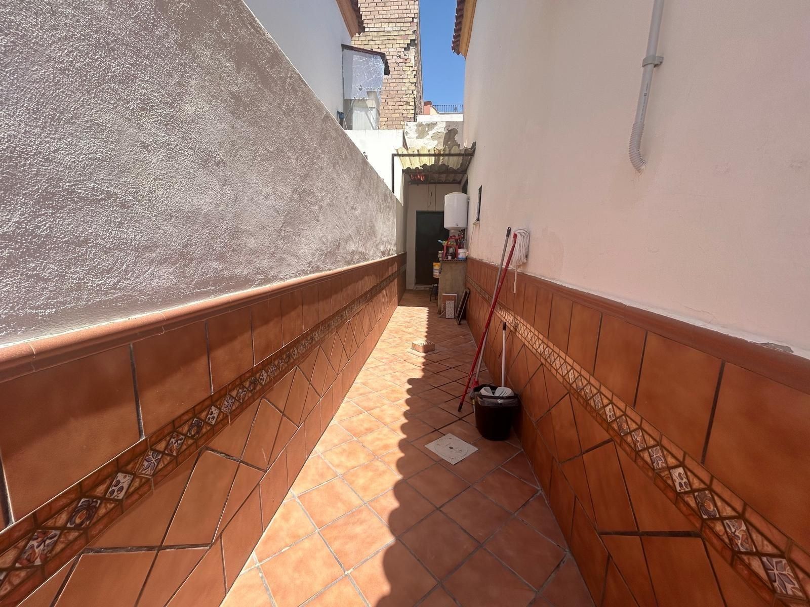 Exterior view of House or chalet for sale in Las Cabezas de San Juan  with Private garden