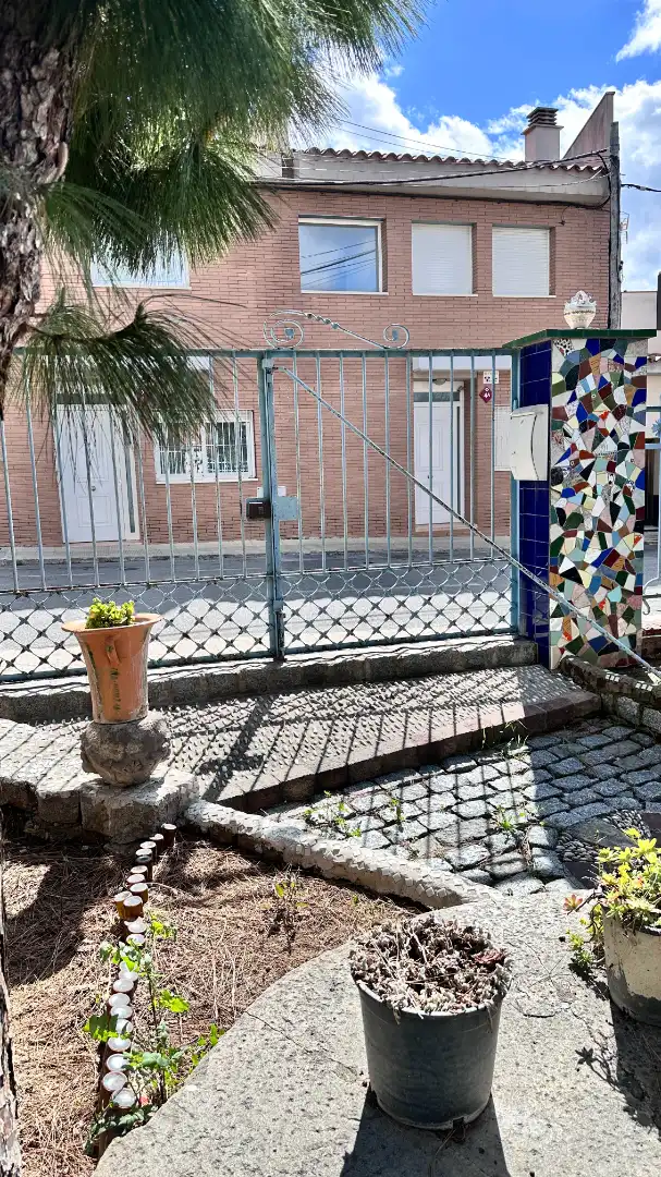 Vista exterior de Casa o xalet en venda en Reus amb Calefacció, Jardí privat i Terrassa