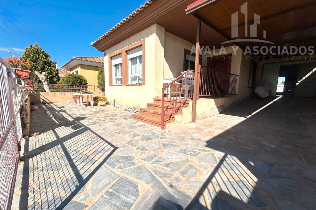 Exterior view of Single-family semi-detached for sale in Torre-Pacheco  with Air Conditioner, Heating and Private garden