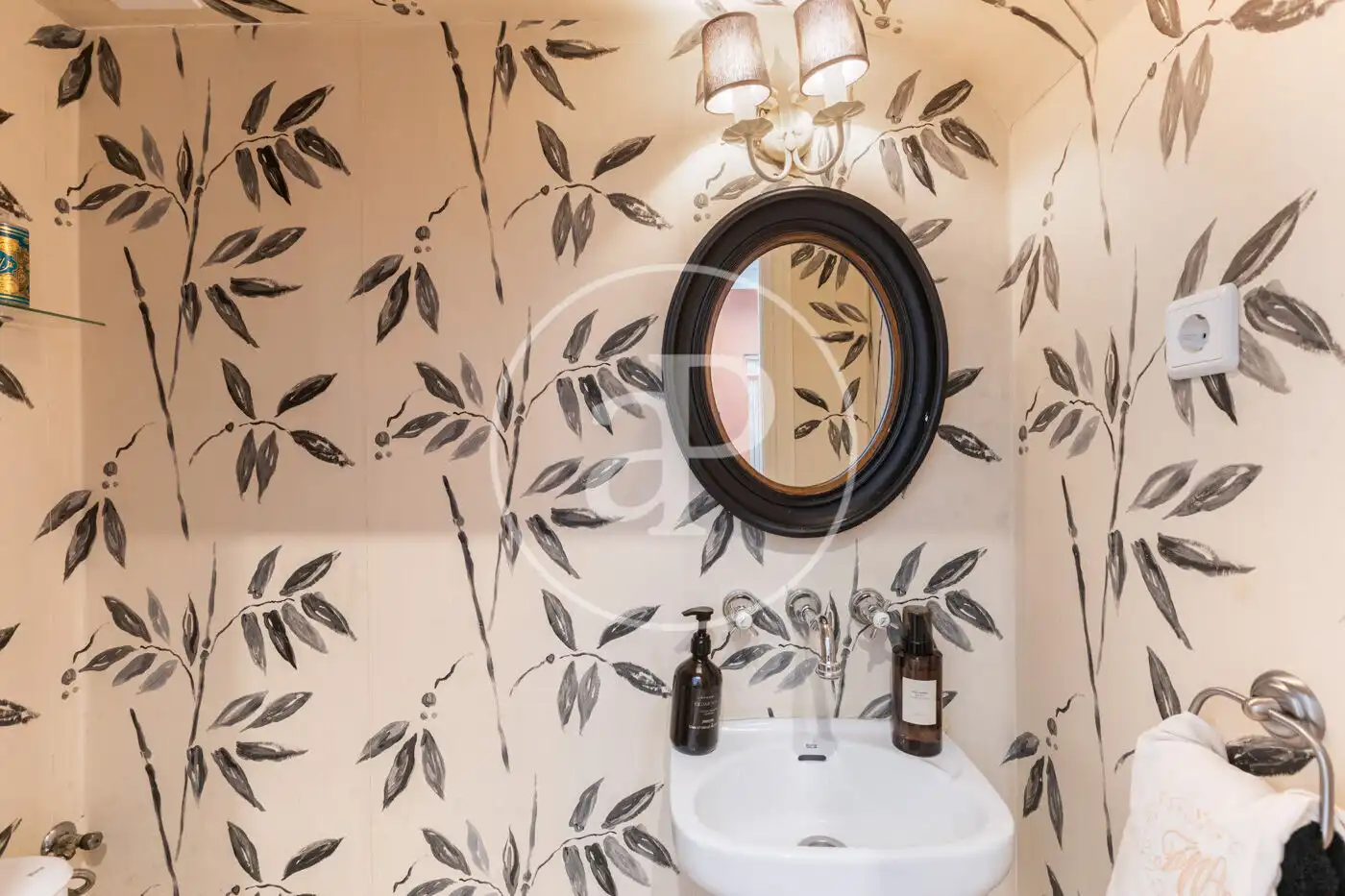 Baño de Casa adosada en venta en La Moraleja con Aire acondicionado, Calefacción y Jardín privado