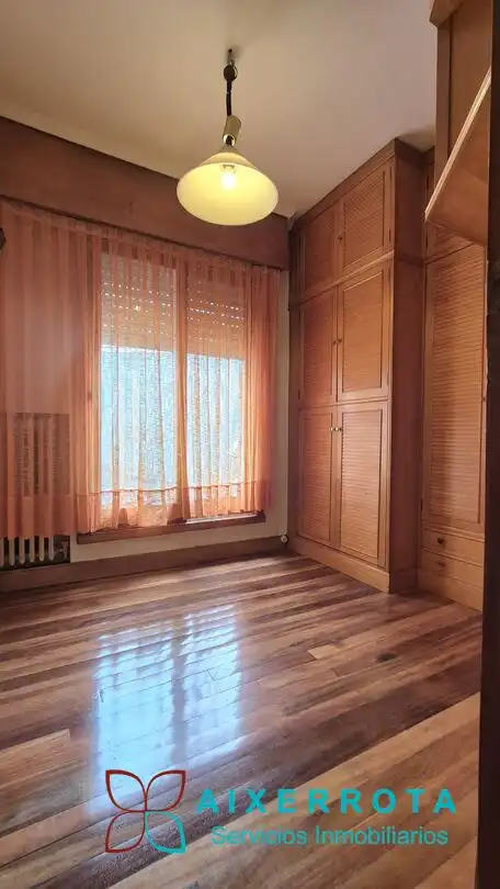 Habitación de Piso en venta en Getxo  con Calefacción, Terraza y Trastero