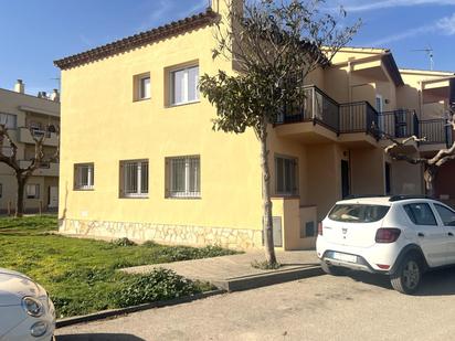 Exterior view of Single-family semi-detached for sale in Sant Pere Pescador  with Storage room and Balcony