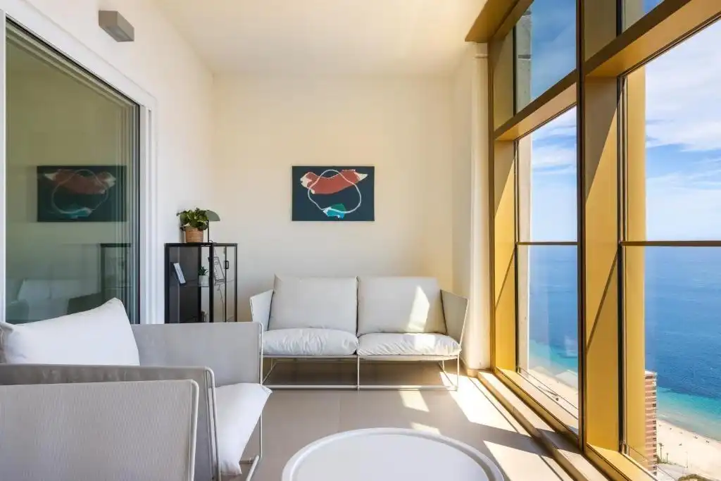 Sala de estar de Piso en venta en Benidorm con Aire acondicionado, Calefacción y Jardín privado