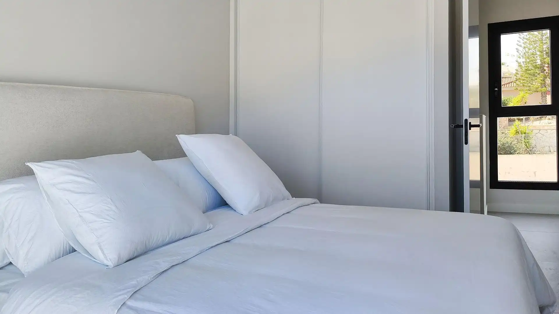 Dormitori de Casa o xalet en venda en Rojales amb Aire condicionat, Jardí privat i Terrassa