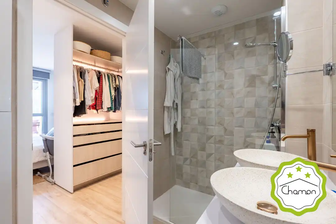 Baño de Ático en venta en Urduliz con Calefacción, Terraza y Trastero