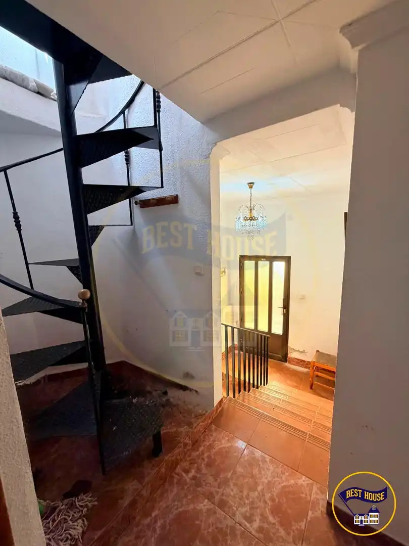 Houses for sale in Enguídanos  with Furnished and Balcony