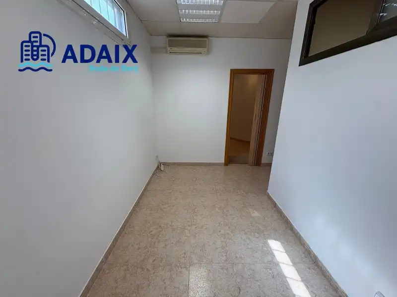 Commercial properties for rent in Roda de Berà  with Air Conditioner